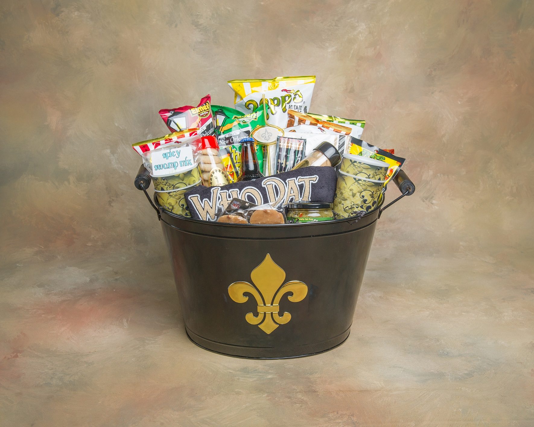 We Love Our Saint&#39;s | Cajun gift baskets | New Orleans gift baskets | Louisiana gift baskets